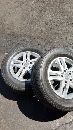 2014 Mercedes G-Wagon tires and wheels