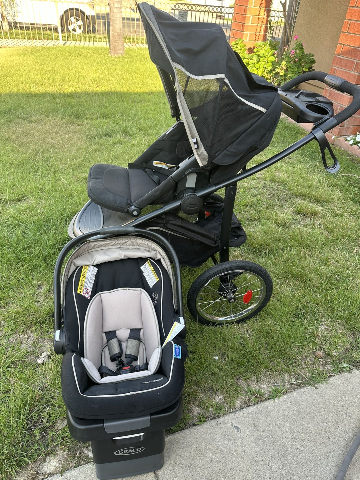 Baby Stroller Graco Modes Travel System With Snugride Snuglock 35