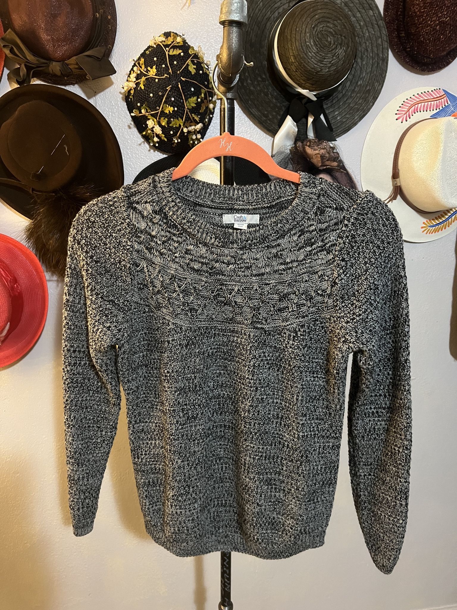 Croft & Barrow gray knit sweater, petite XSmall