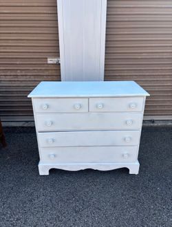 White Painted Dresser with 5 Drawers