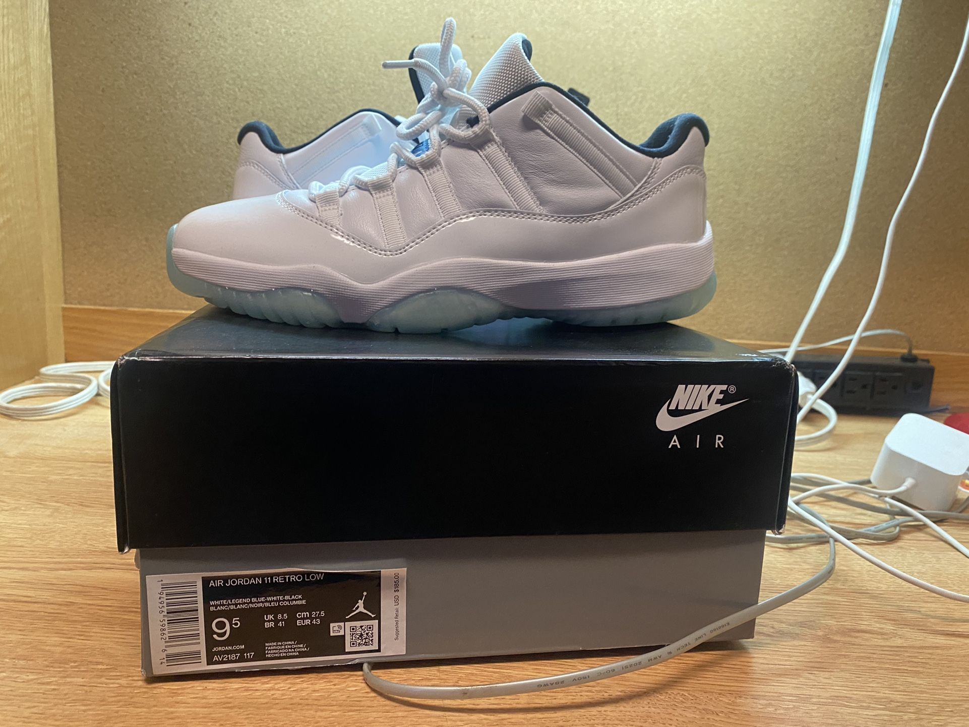 Jordan 11 Legend Blue SZ 9.5