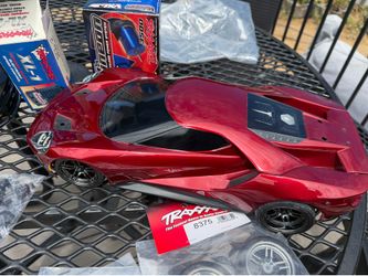 Traxxas Ford GT RC car