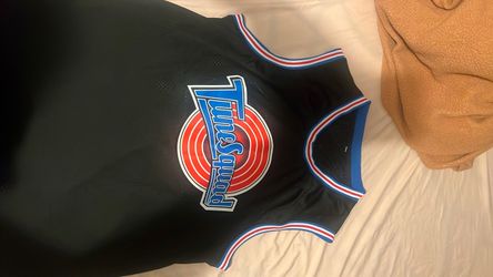 Tune squad jersey