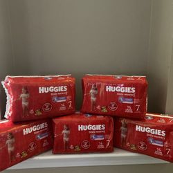 Huggies Little Movers Diapers Bundle