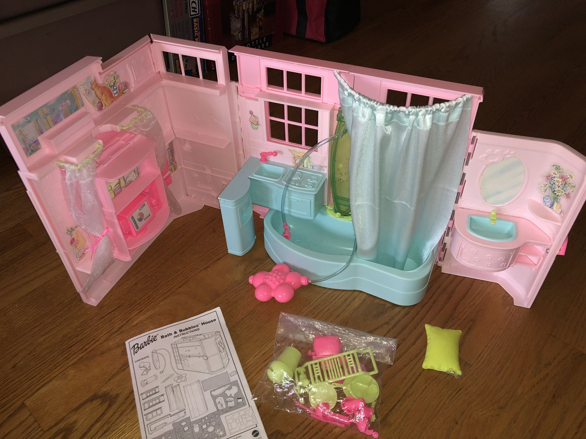 Barbie Fold Up Bath And Bubbles House