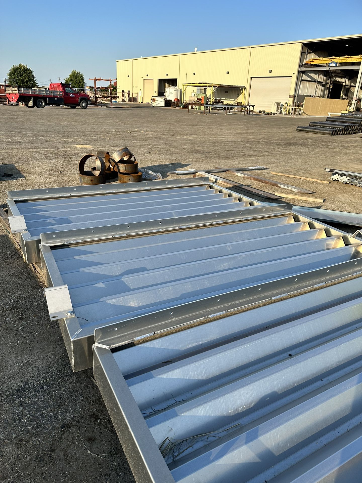 4 Aluminum Awnings 105x49