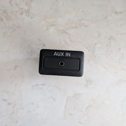 Mazda 3 AUX IN Plug