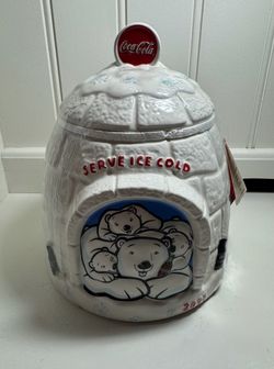 NWT Vintage 2005 Coca-Cola Polar Bear Igloo Ceramic Cookie Jar Houston Harvest
