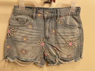 New No Boundaries Daisy Jean Shorts Sizes 5 7 9 And 11