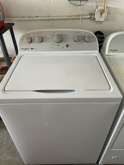 Whirlpool Washer and Gas Dryer New/nueva Lavadora