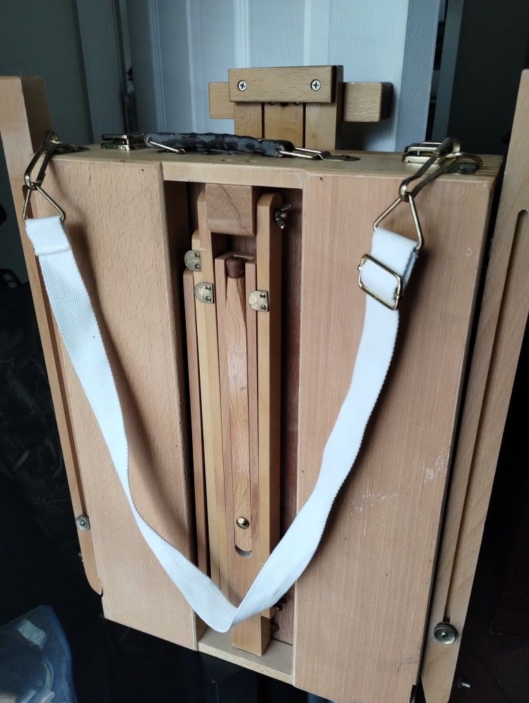 Portable Easel With Storage