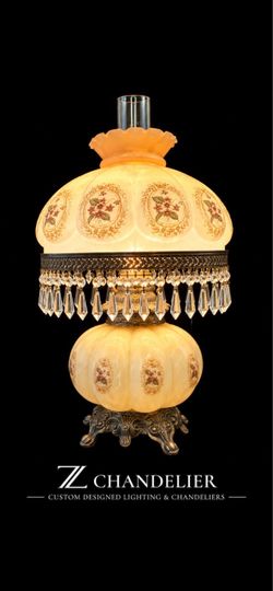 Victorian Style Table Lamp with Crystal Drops