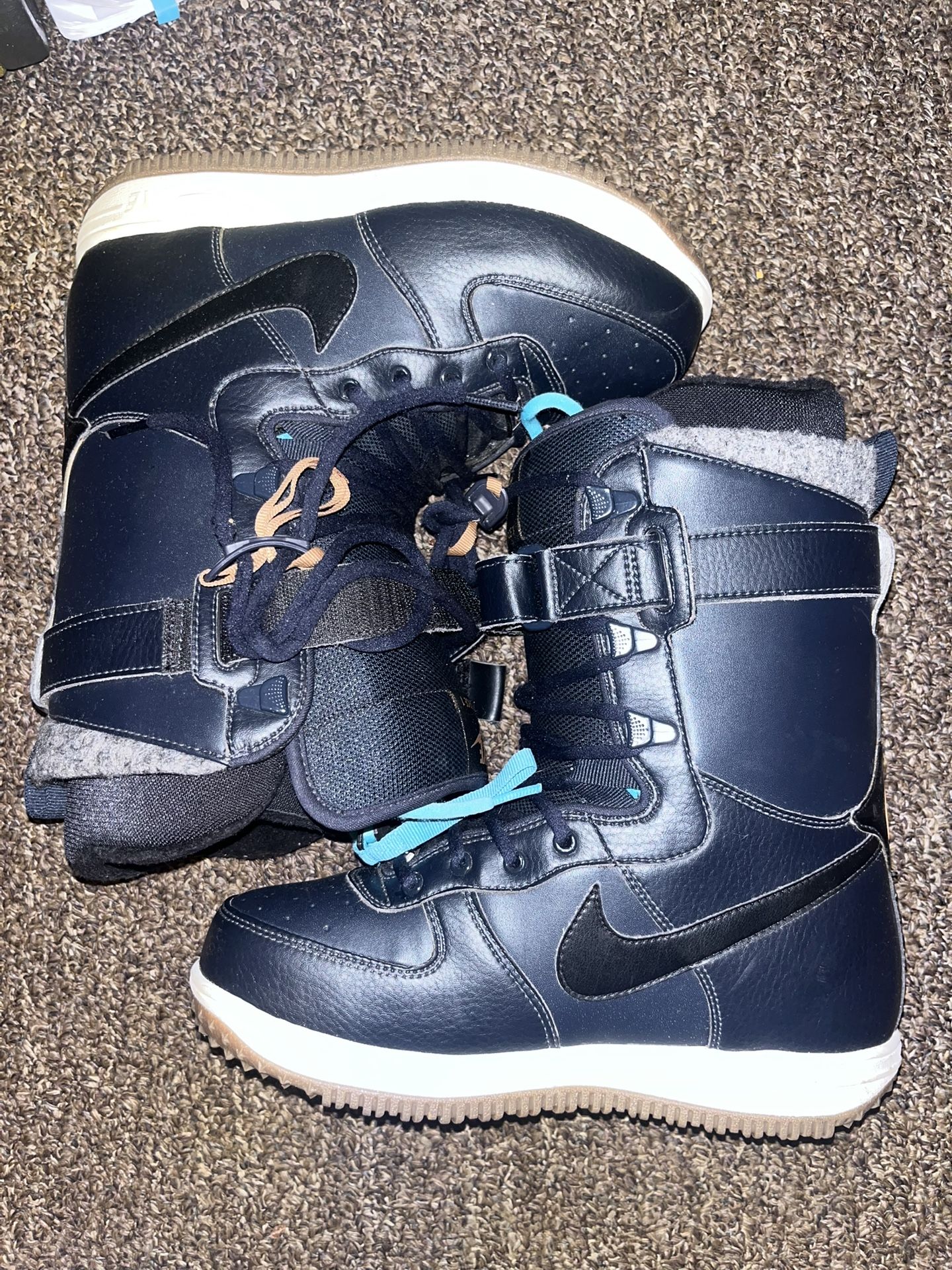 Nike Snow Boots