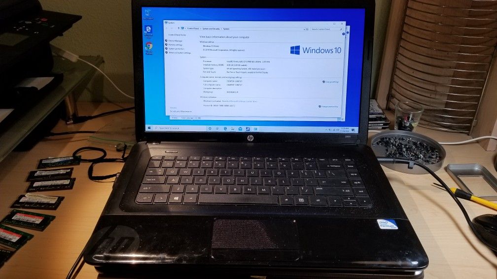 HP 2000 laptop Windows 10