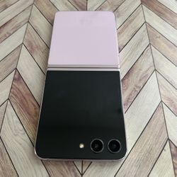 Samsung Galaxy Z Flip5 (256gb) Unlocked/ Liberado