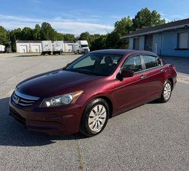 2011 Honda Accord LX (Reliable Sedan)