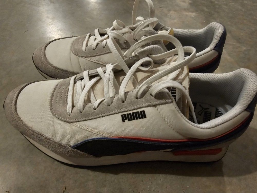 Puma Sneakers Men 9.5 Size