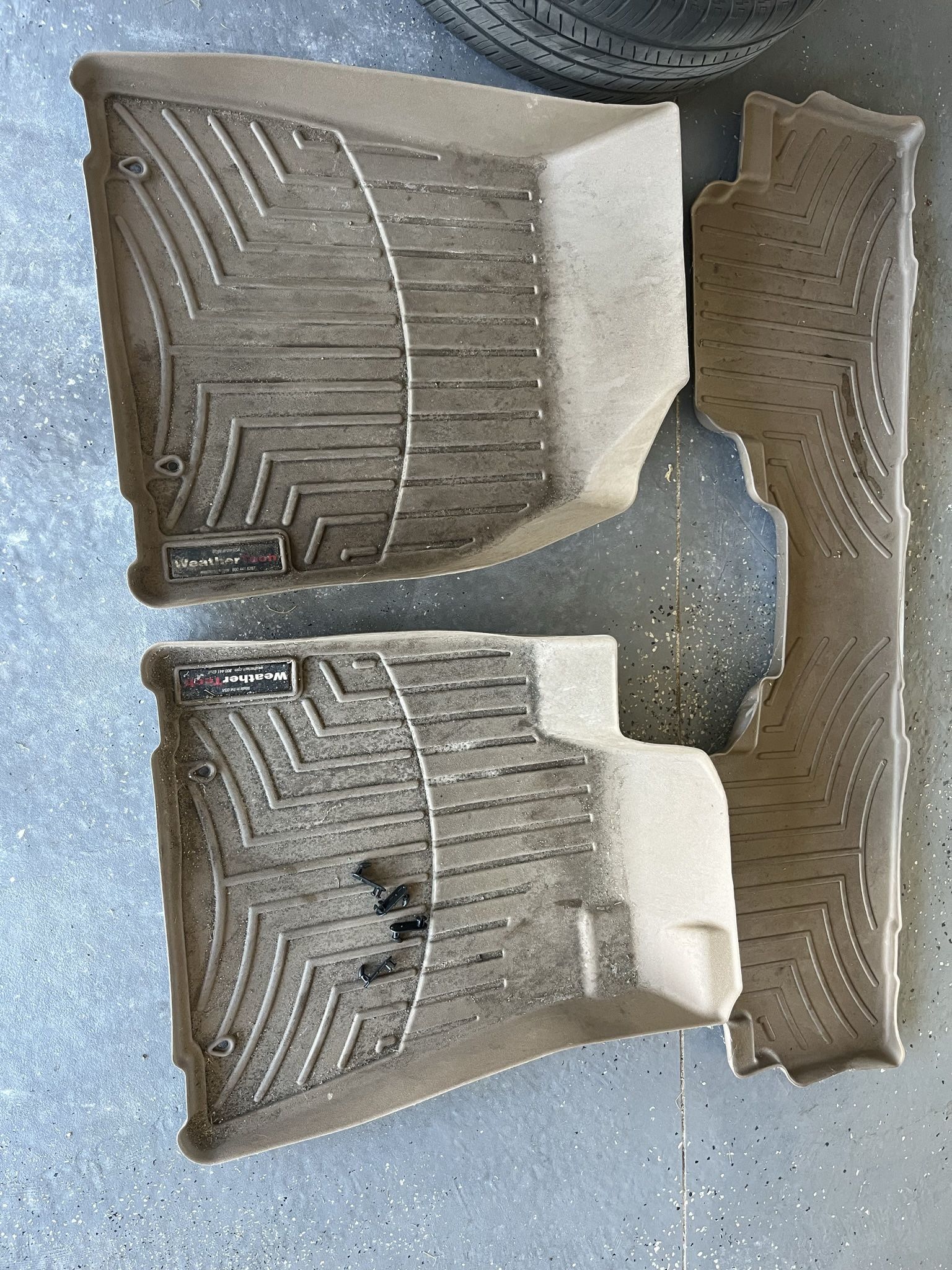 Weather Tech Front And Rear Floor Mats