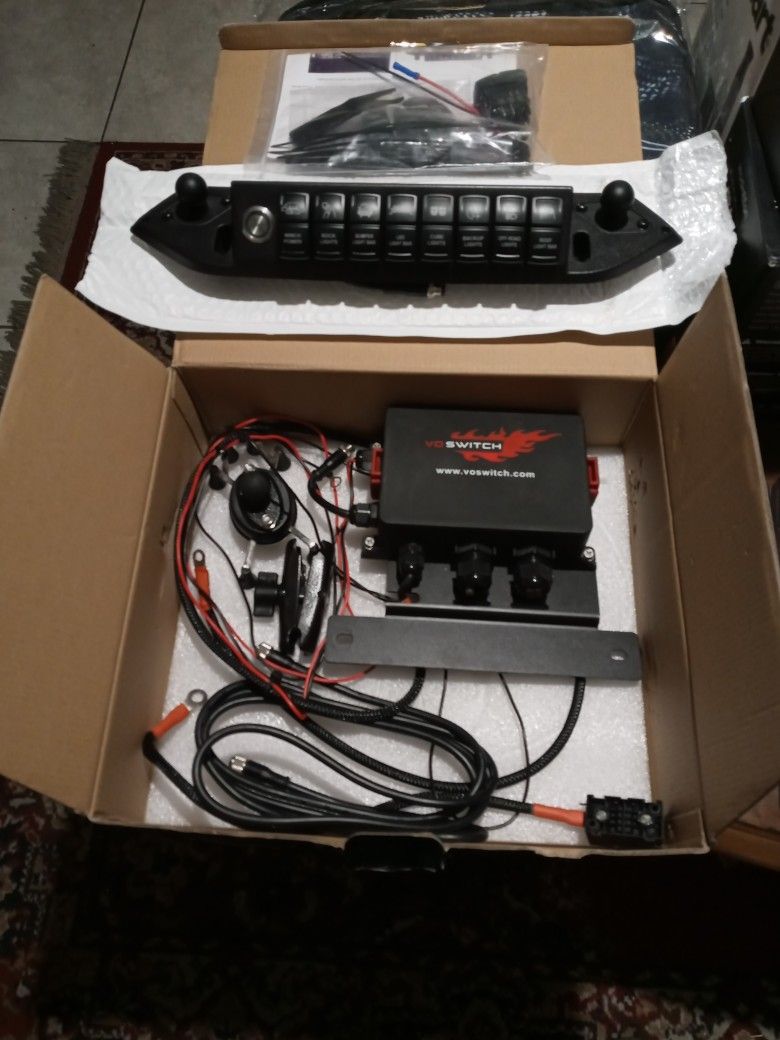 Voswitch JL200 Overhead 8-switch Pod/Panel with Control and Source Box For Jeep Wrangler JK JKU 2007-2018