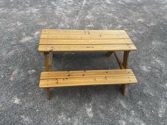 Kids wood table
