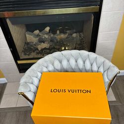 LV, size 9.5 hot and ready