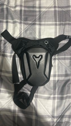 Helmet / free stickers / yozma leg bag