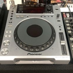 Pioneer CDJ 850