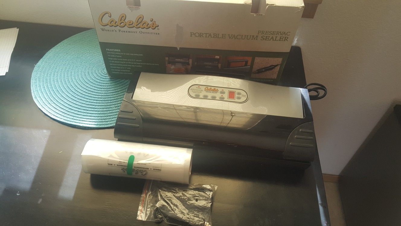 Cabela's vacuum sealer 12/120v plugs