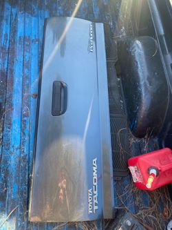 Toyota Tacoma tailgate charcoal gray