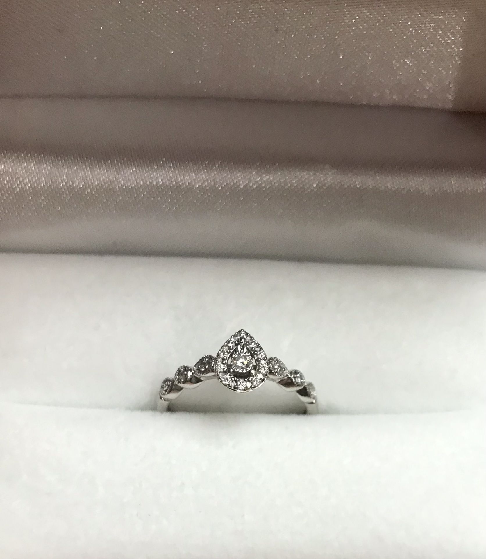 Diamond Pear Shape Setting Engagement/Promise Ring