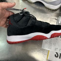 Retro 11s Velvet breds
