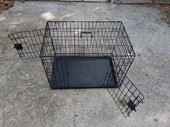 Dog Cage "It's Available" Please Read Info Below