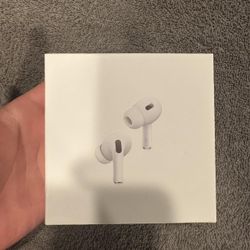 Apple AirPods Pro 2nd Generation with MagSafe Wireless Charging Case - White