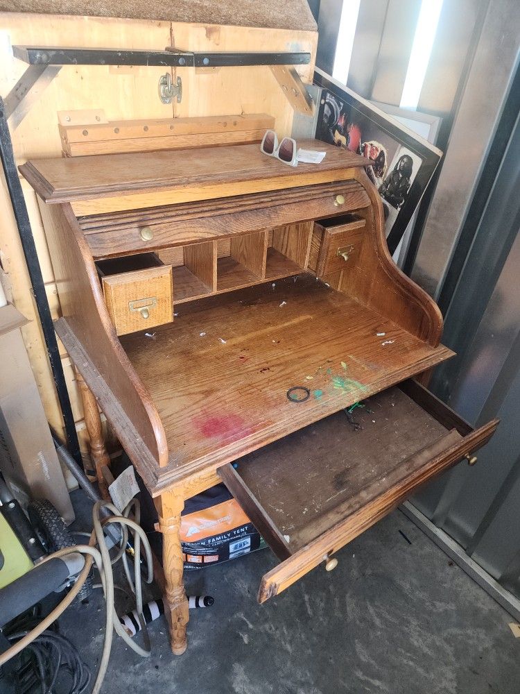 Roll Up Desk