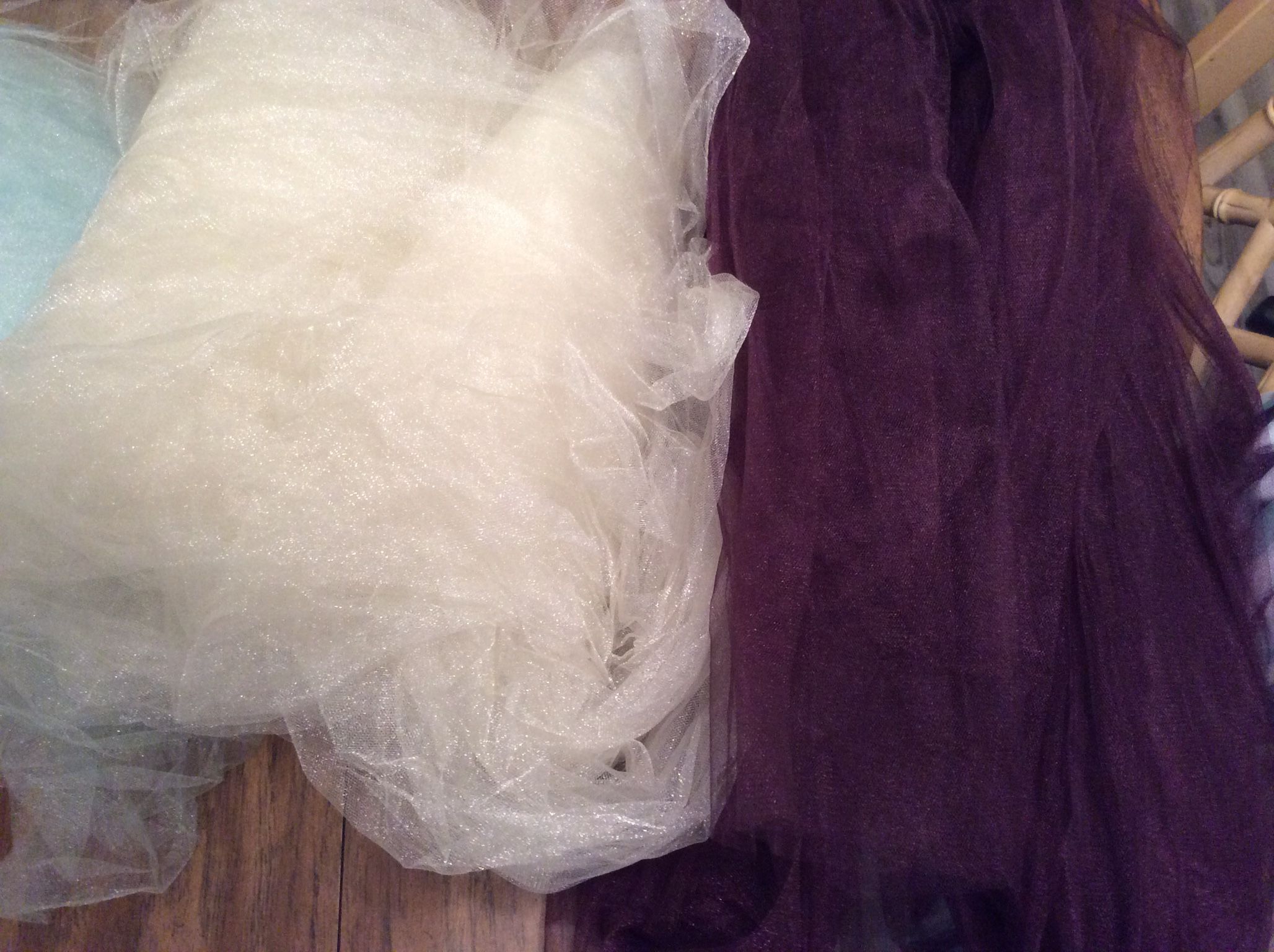 Table Cloths, Netting, & Chair Sashes 