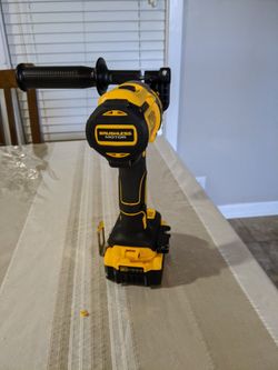 Hamer Drill And Drill Driver1/2 Inch Con Pila Totalmente Nuevo No Cargador.