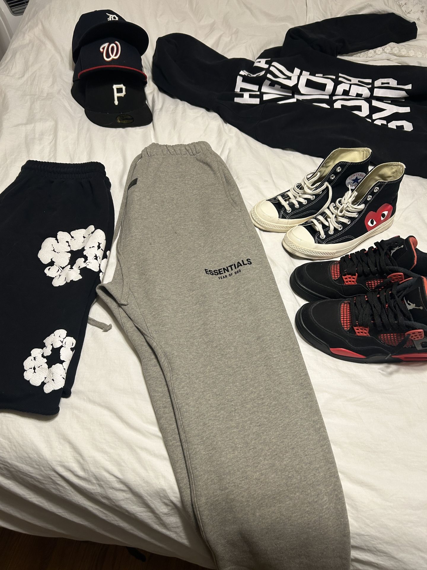 A Bunch Of Clothes I Don’t Use Send Offers