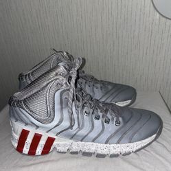 Awesome Adidas Dame 2014 basketball shoes size 11.5 Men's