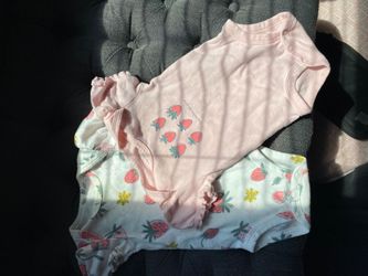 🍓 Carter’s Baby 2-Piece Strawberry Set 🍓