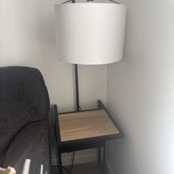 Floor Lamp & Table 