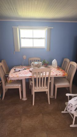 Free items recliner table