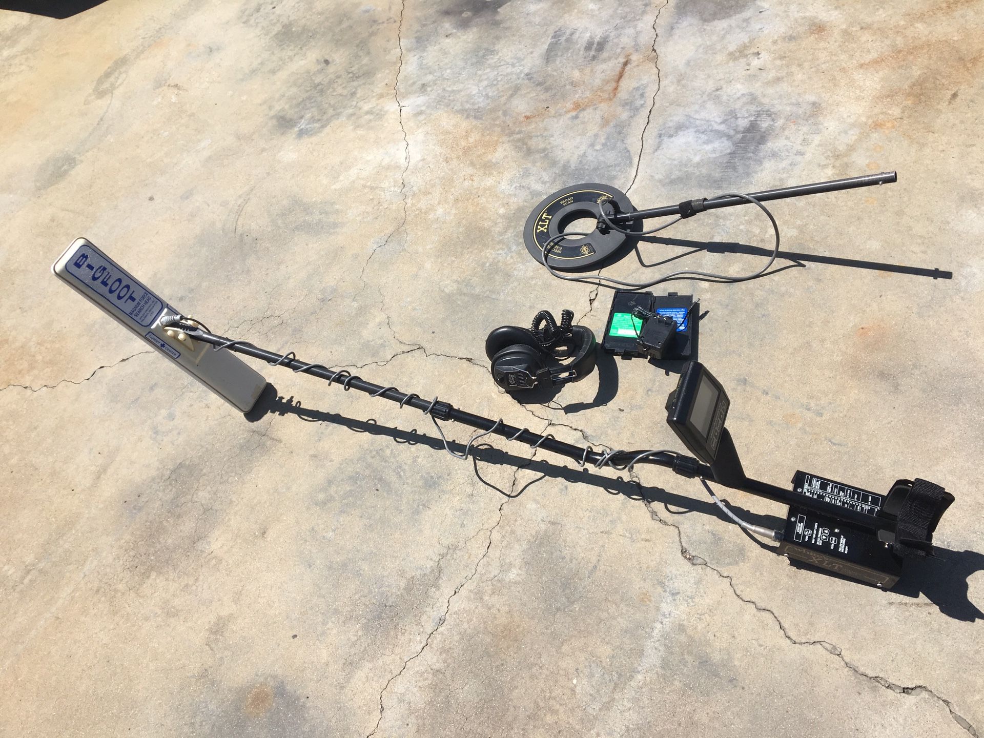 Whites XLT Metal Detector with extra Bigfoot Coil for Sale in Los Alamitos, CA OfferUp
