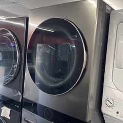 New Scratch And Dent LG Front Load Wash Tower Washer And Dryer Stackable. 1 Year Warranty 