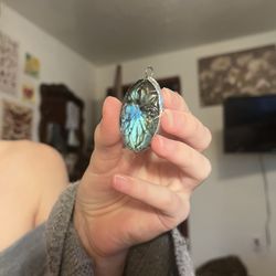 labradorite crystal pendant