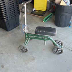 Knee Scooter. In Good Condition. $20 Gets It.