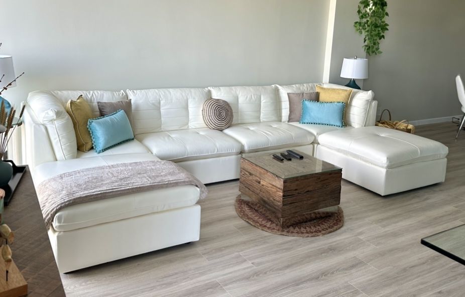 Like new couch & ottomans