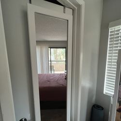 LED Mirror Jewelry Cabinet