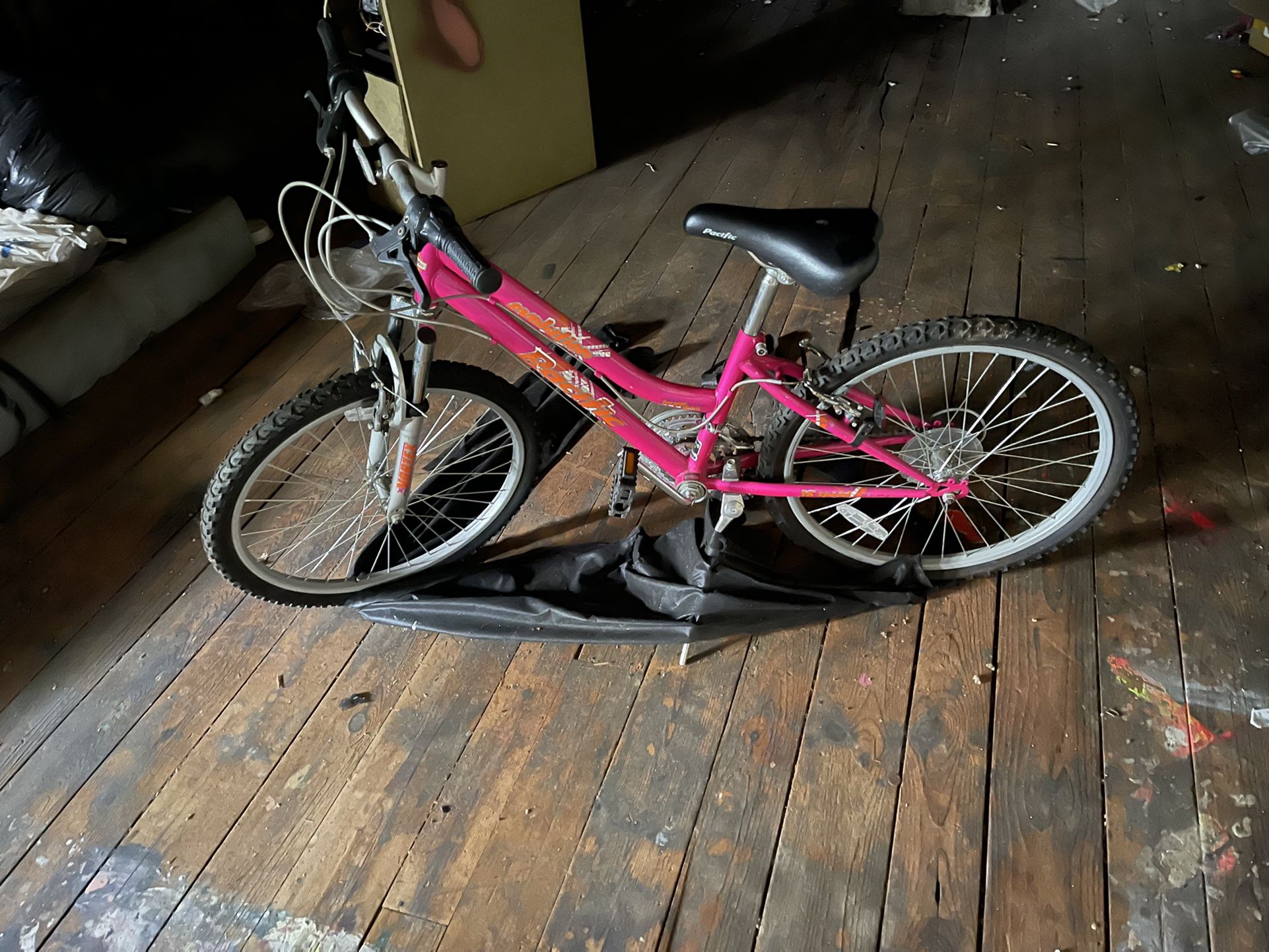 Girls bike