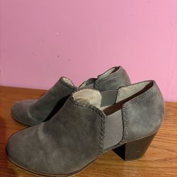 Women’s dress heels