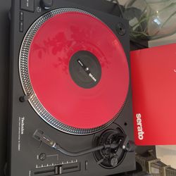 2 new Technics Turntable SL 1200 MK7